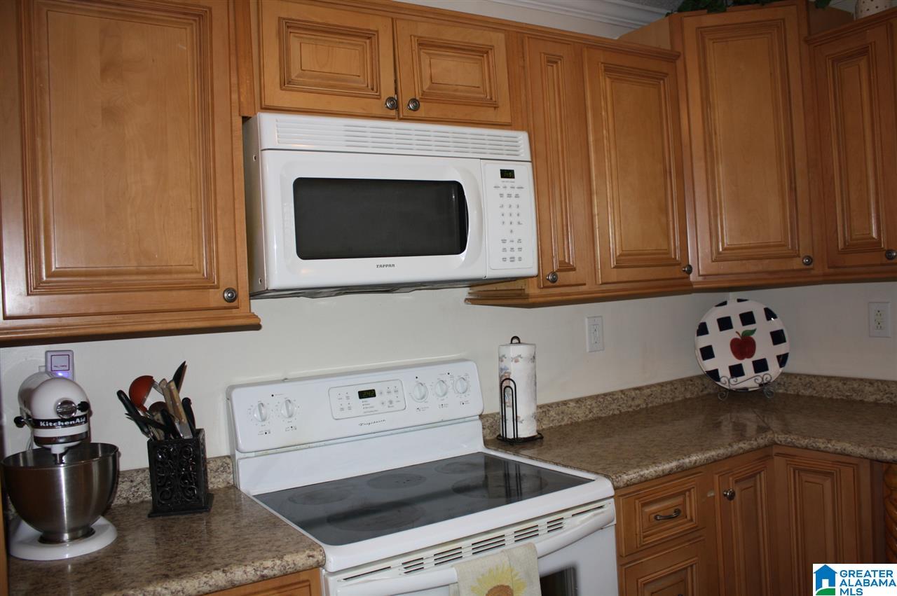 84 Oak Lane Oneonta, AL 35121 - Photo 8 of 32