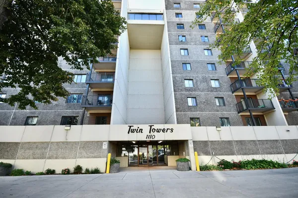 $208,900 | 1110 3rd Avenue North, Unit 604W, Fargo, ND 58102