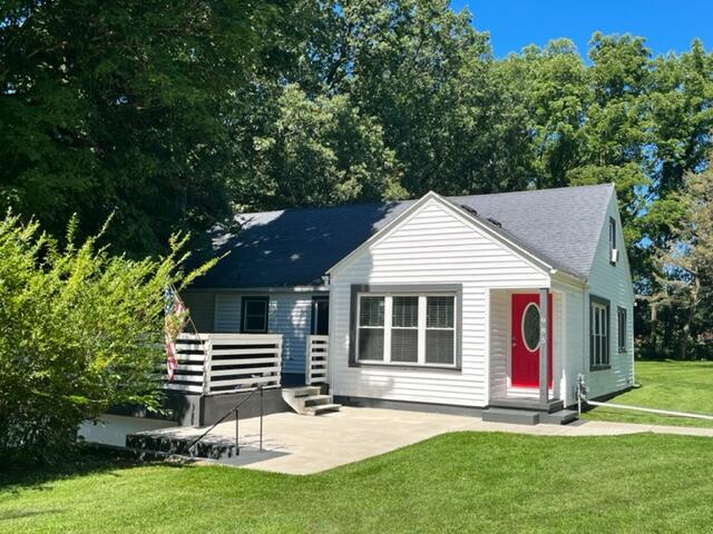 985 Vineland Road St. Joseph, MI 49085 - Photo 1 of 44 IMG_9001