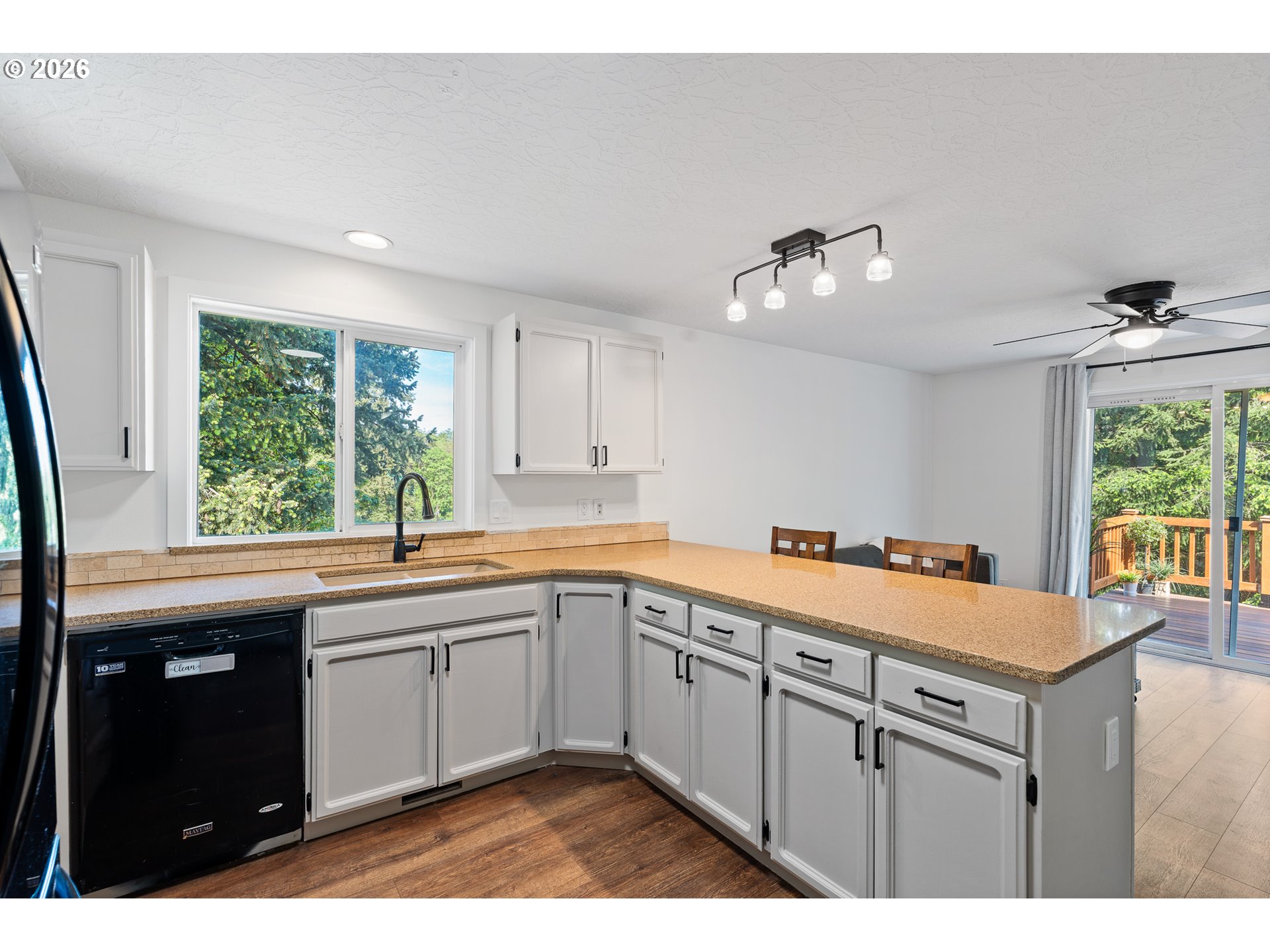 1316 Northwest Maple Lane Camas, WA 98607 - Photo 17 of 44 Kitchen/Family Room
