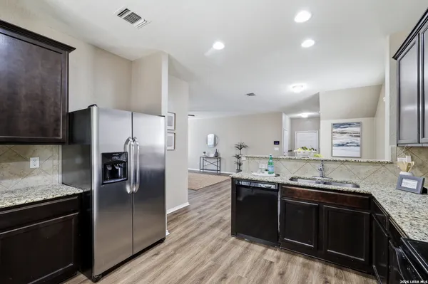 $279,500 | 474 Walnut Crest, Selma, TX 78154