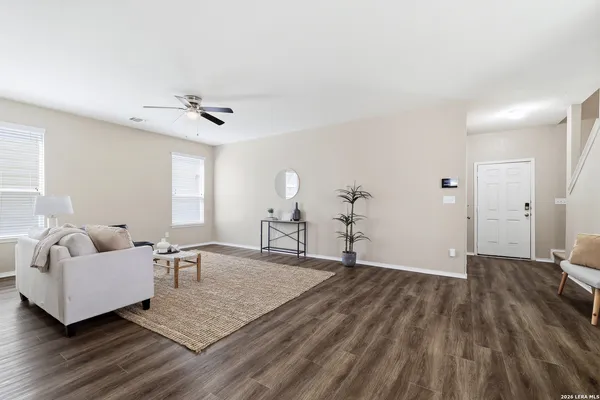 $279,500 | 474 Walnut Crest, Selma, TX 78154