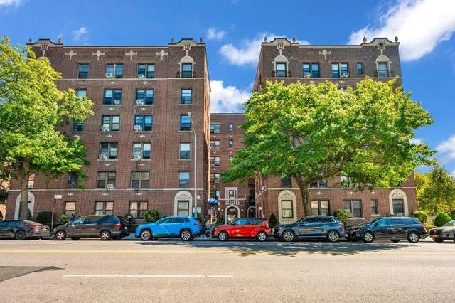 $275,000 | 7401 4th Avenue, Unit E7 | Bay Ridge