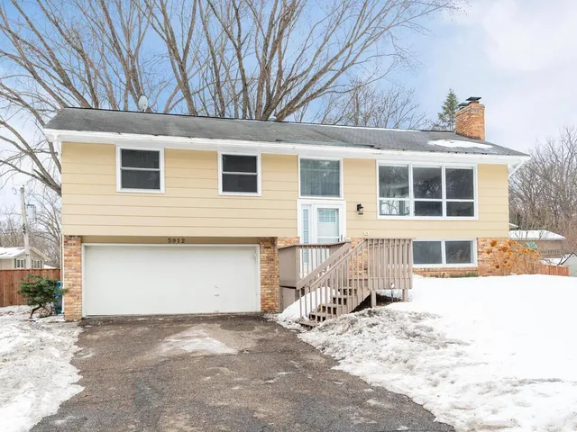$479,999 | 5912 Stoneybrook Drive, Minnetonka, MN 55345