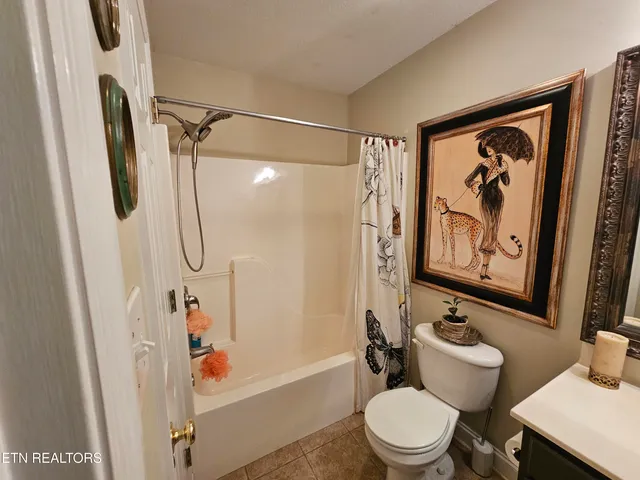 $365,000 | 2733 Knob Creek Lane, Knoxville, TN 37912