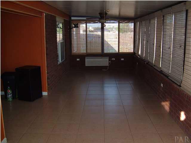 147 Gunwale Road Pensacola, FL 32507 - Photo 8 of 17 Heat and Cooled Sunroom