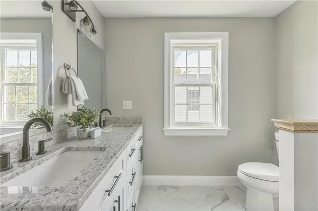 $649,900 | 2 Old County Vlg Way, Unit A, Smithfield, RI 02917