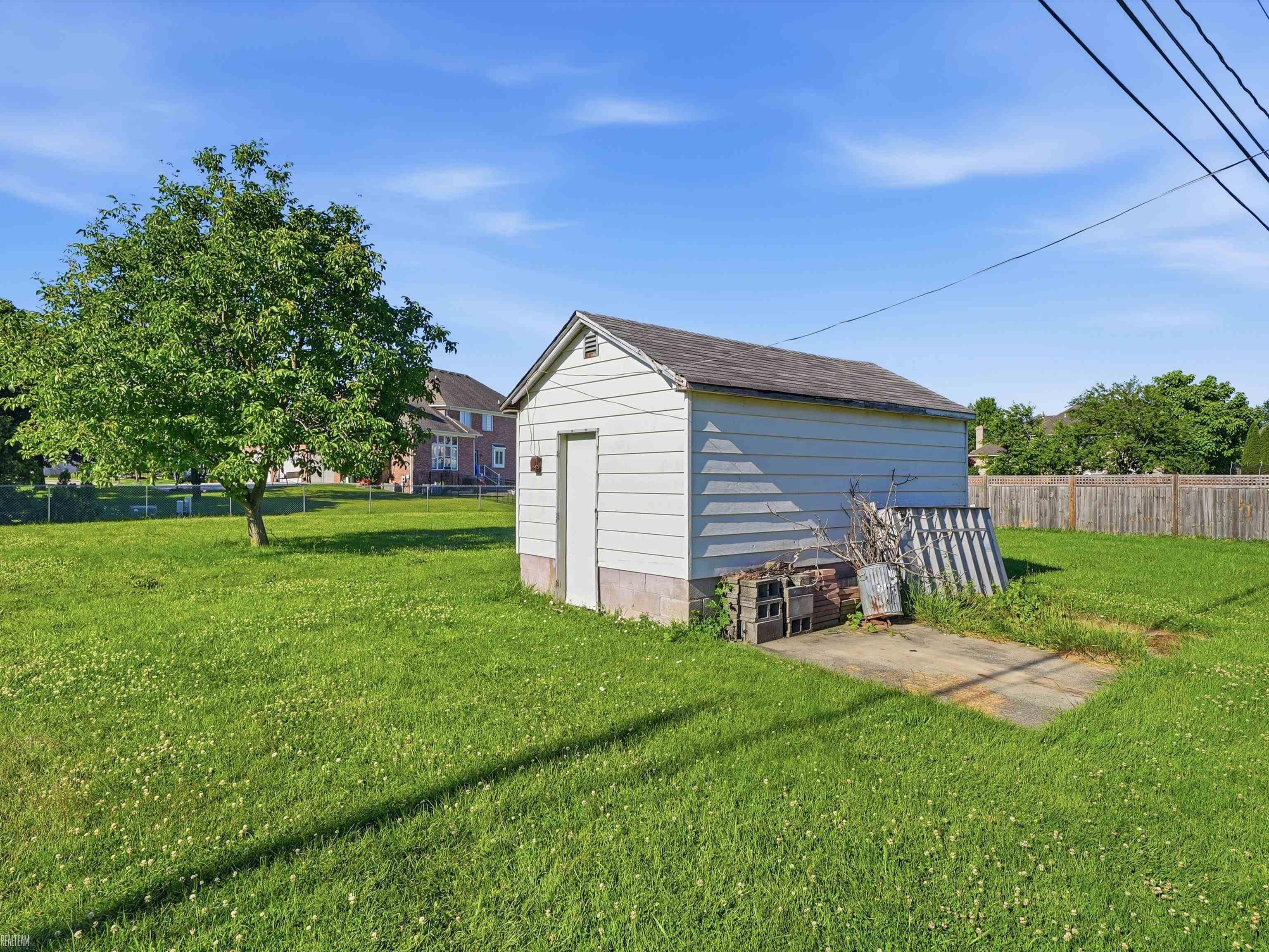 4466 18 1/2 Mile Road Sterling Heights, MI 48314 - Photo 25 of 41