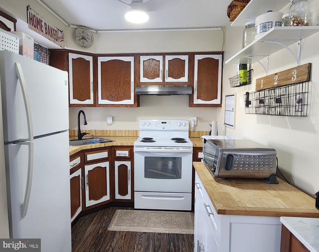 7058 Basswood Road Frederick, MD 21703 - Photo 4 of 9 Kitchen