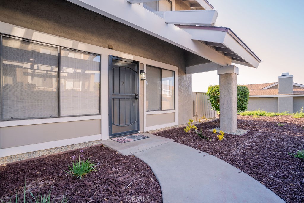 1153 Sumner Place, Unit D Santa Maria, CA 93455 - Photo 3 of 33 a front view of a house
