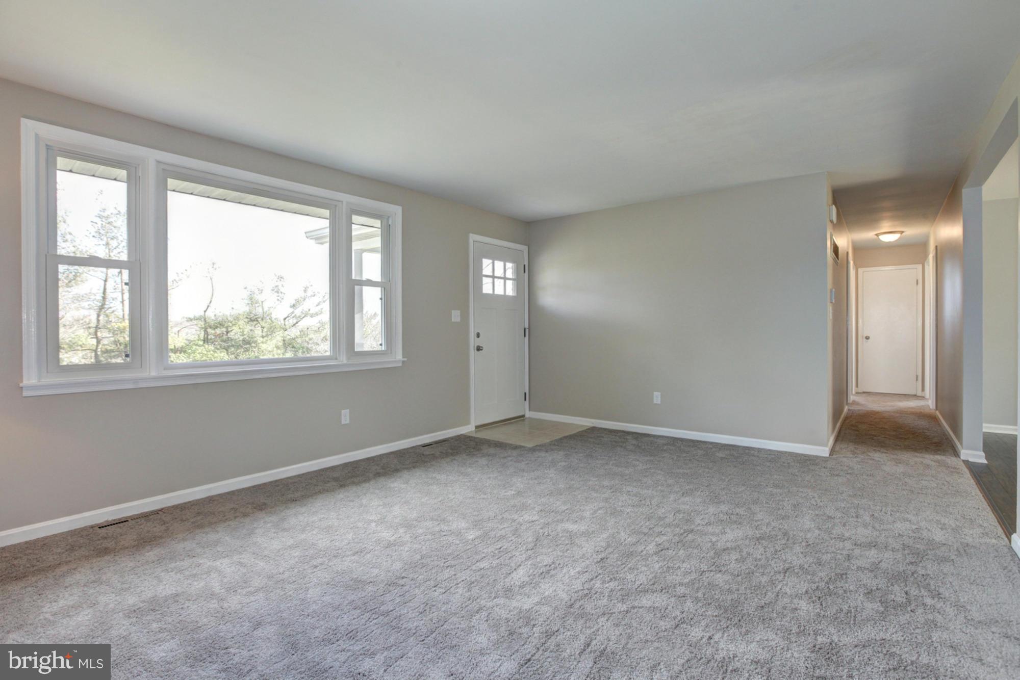 2102 Emory Road Reisterstown, MD 21136 - Photo 3 of 23 Family Room