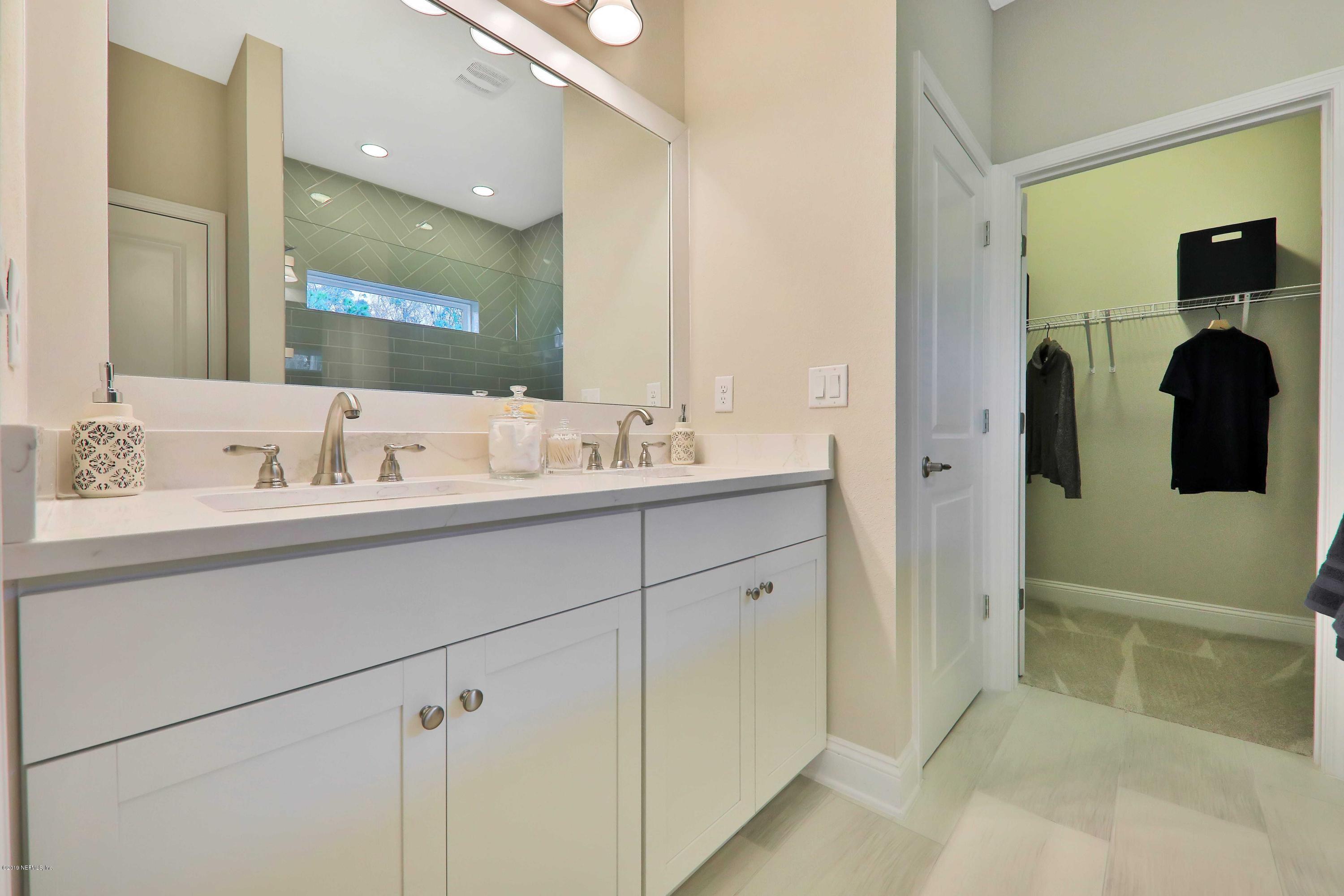 9896 Kevin Road Jacksonville, FL 32257 - Photo 20 of 35 19 Master Bath