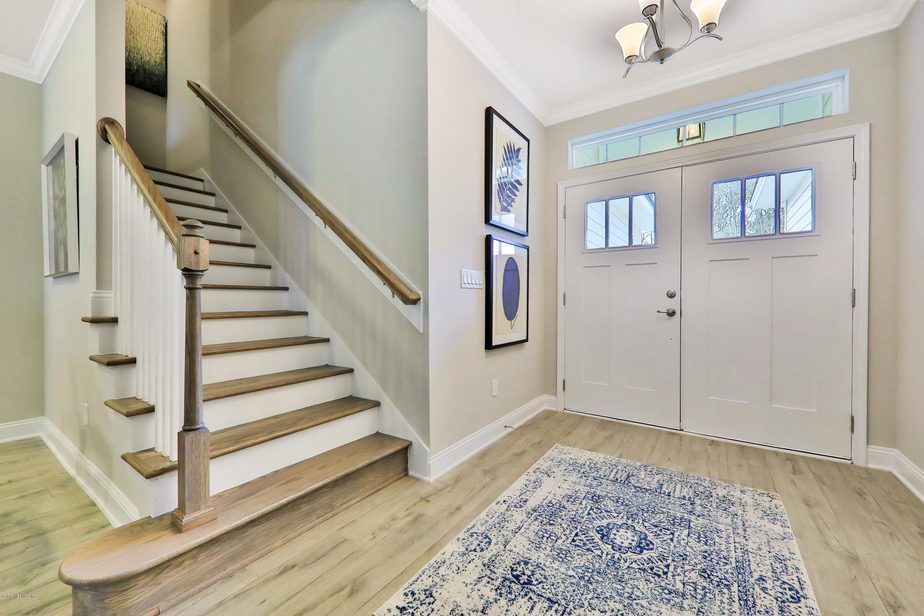 1 Foyer