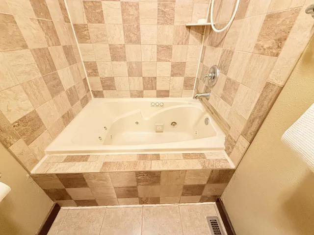 $379,000 | 101 South 5th Street, Montevideo, MN 56265