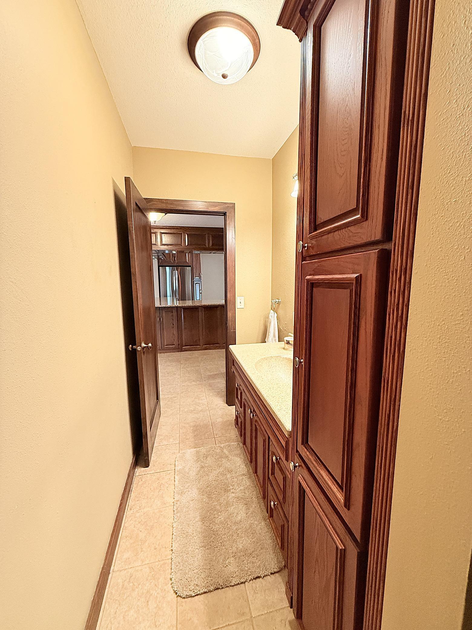 101 South 5th Street Montevideo, MN 56265 - Photo 28 of 83