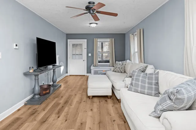 $125,900 | 445 48th Street, Moline, IL 61265