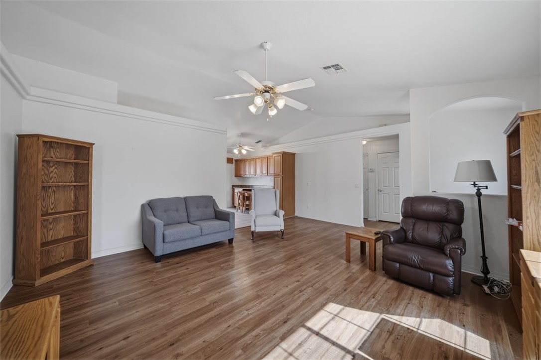 2144 Ridgeview Road Kingman, AZ 86401 - Photo 11 of 49 a living room with furniture and a ceiling fan
