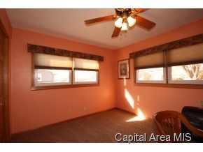 312 Lynwood Lane Springfield, IL 62703 - Photo 15 of 20 Gallery Image 15