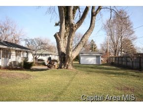 312 Lynwood Lane Springfield, IL 62703 - Photo 20 of 20 Gallery Image 20