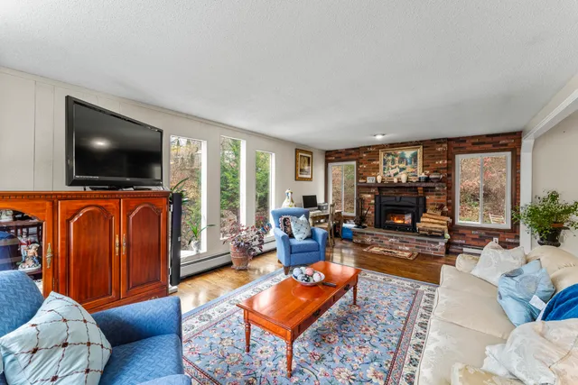 $4,000 | 8 Glenview Drive, Sherman, CT 06784