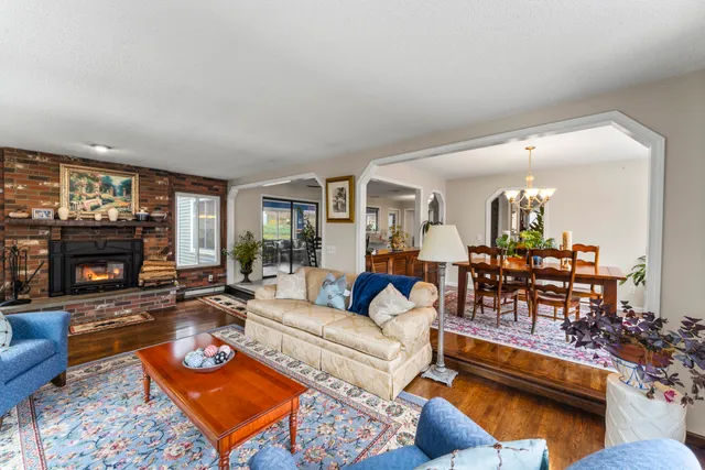 $4,000 | 8 Glenview Drive, Sherman, CT 06784