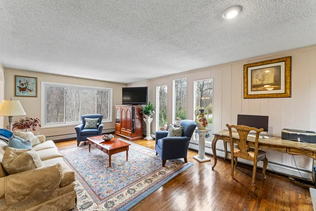 $4,000 | 8 Glenview Drive, Sherman, CT 06784