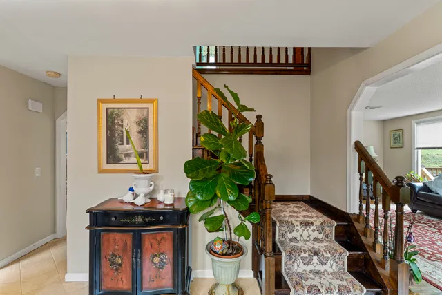 $4,000 | 8 Glenview Drive, Sherman, CT 06784