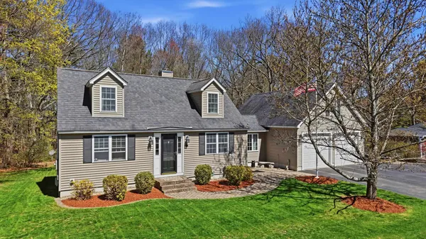 $589,900 | 7 Vernon Street, Hudson, NH 03051