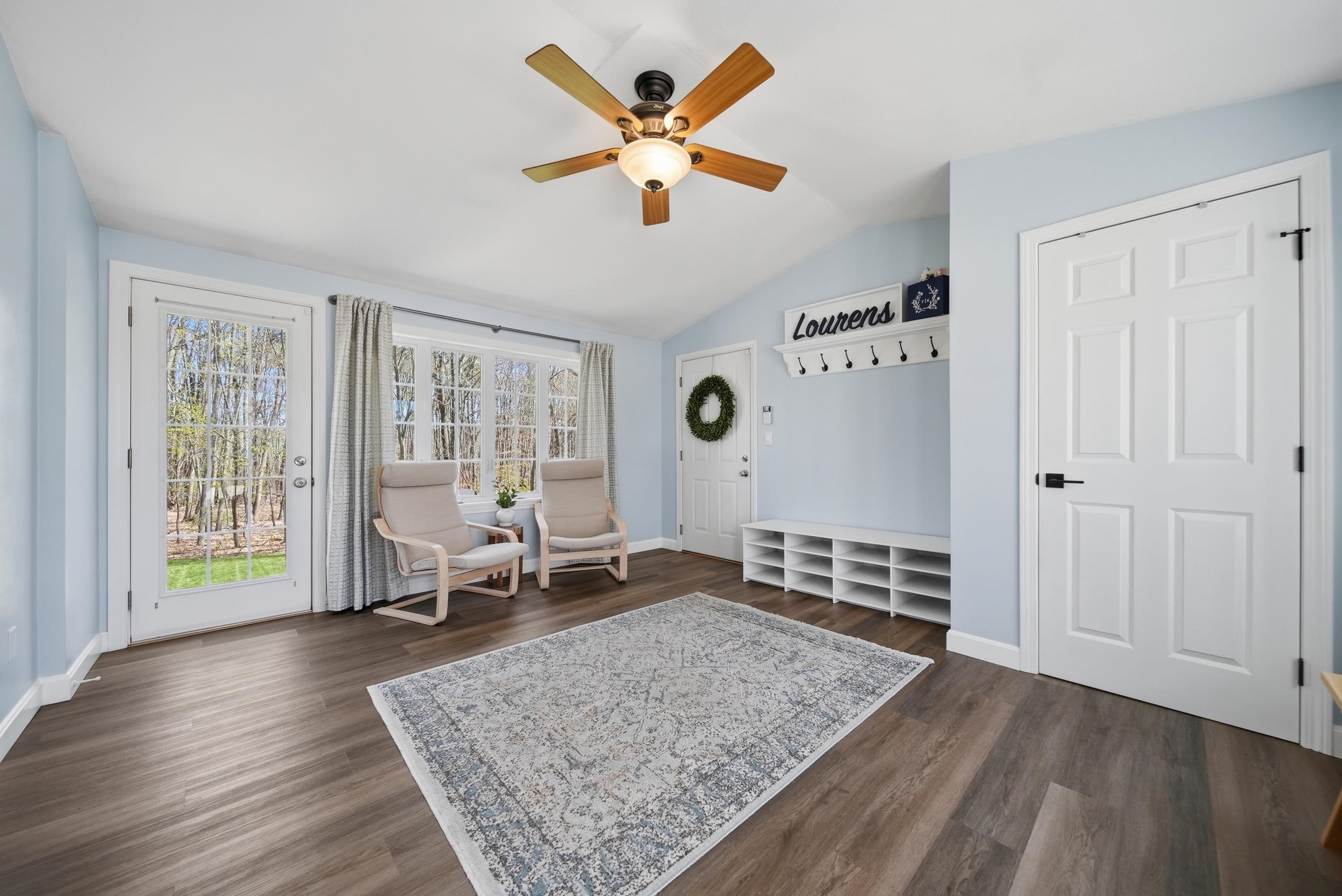 7 Vernon Street Hudson, NH 03051 - Photo 4 of 43