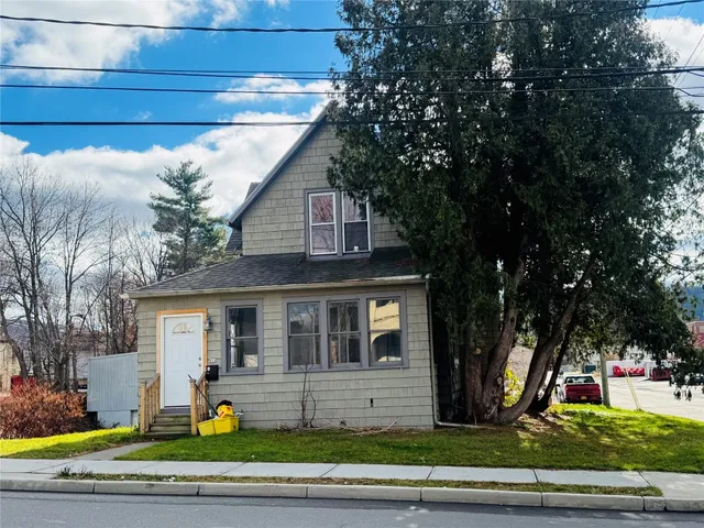 $179,900 | 114 Robinson Street, Binghamton, NY 13904