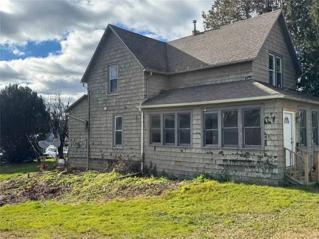 $179,900 | 114 Robinson Street, Binghamton, NY 13904