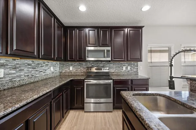 $2,500 | 10740 Clover Walk Drive, Orlando, FL 32825