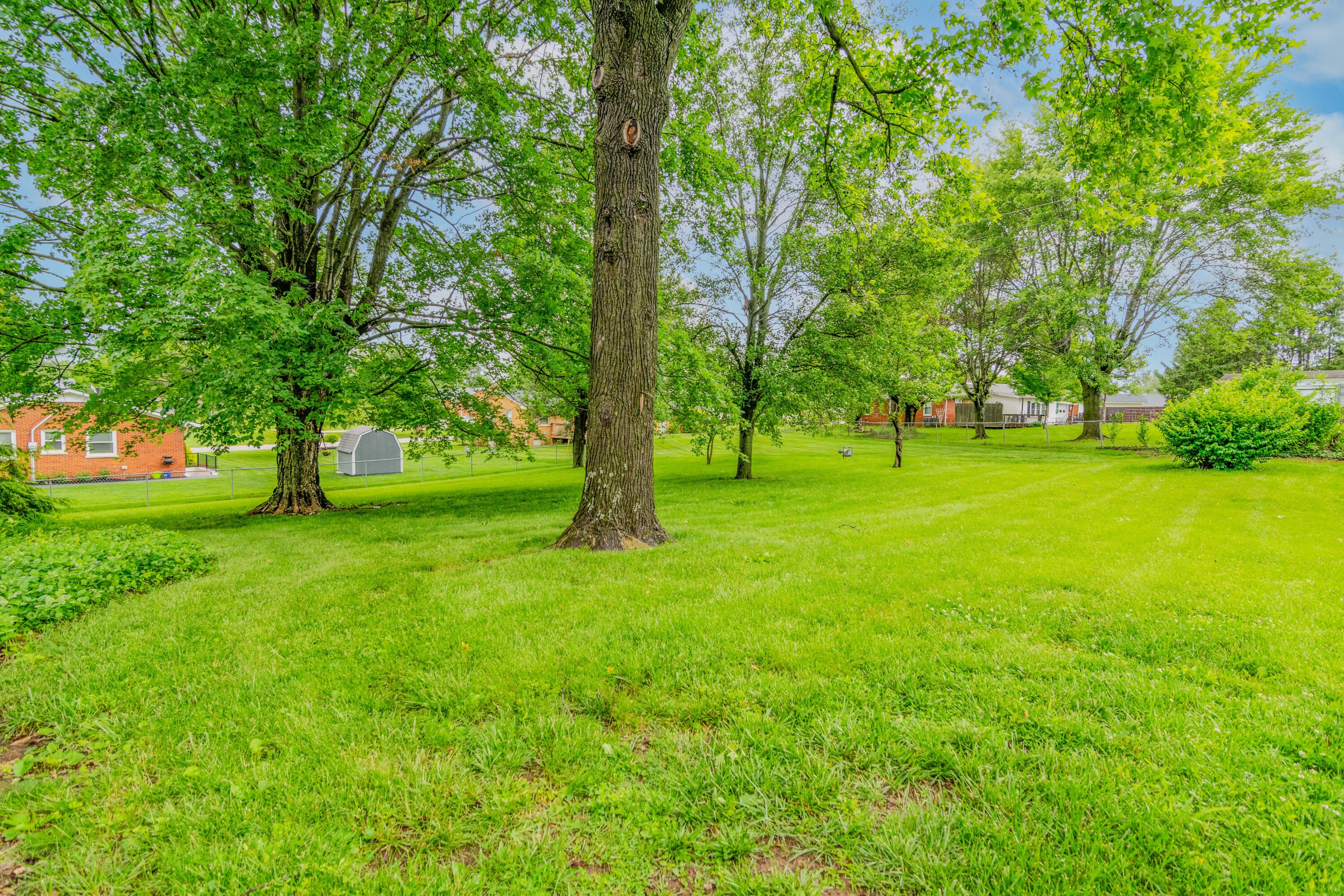 407 Clintonville Road Paris, KY 40361 - Photo 8 of 54 407Clintonville-0136