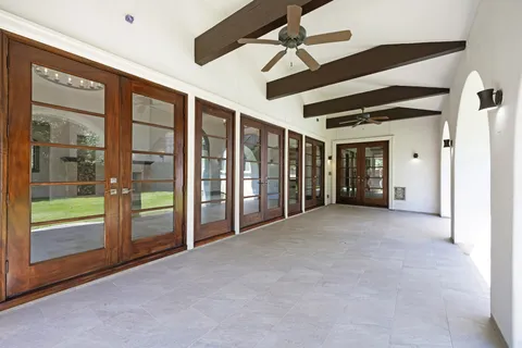 a view of an entryway