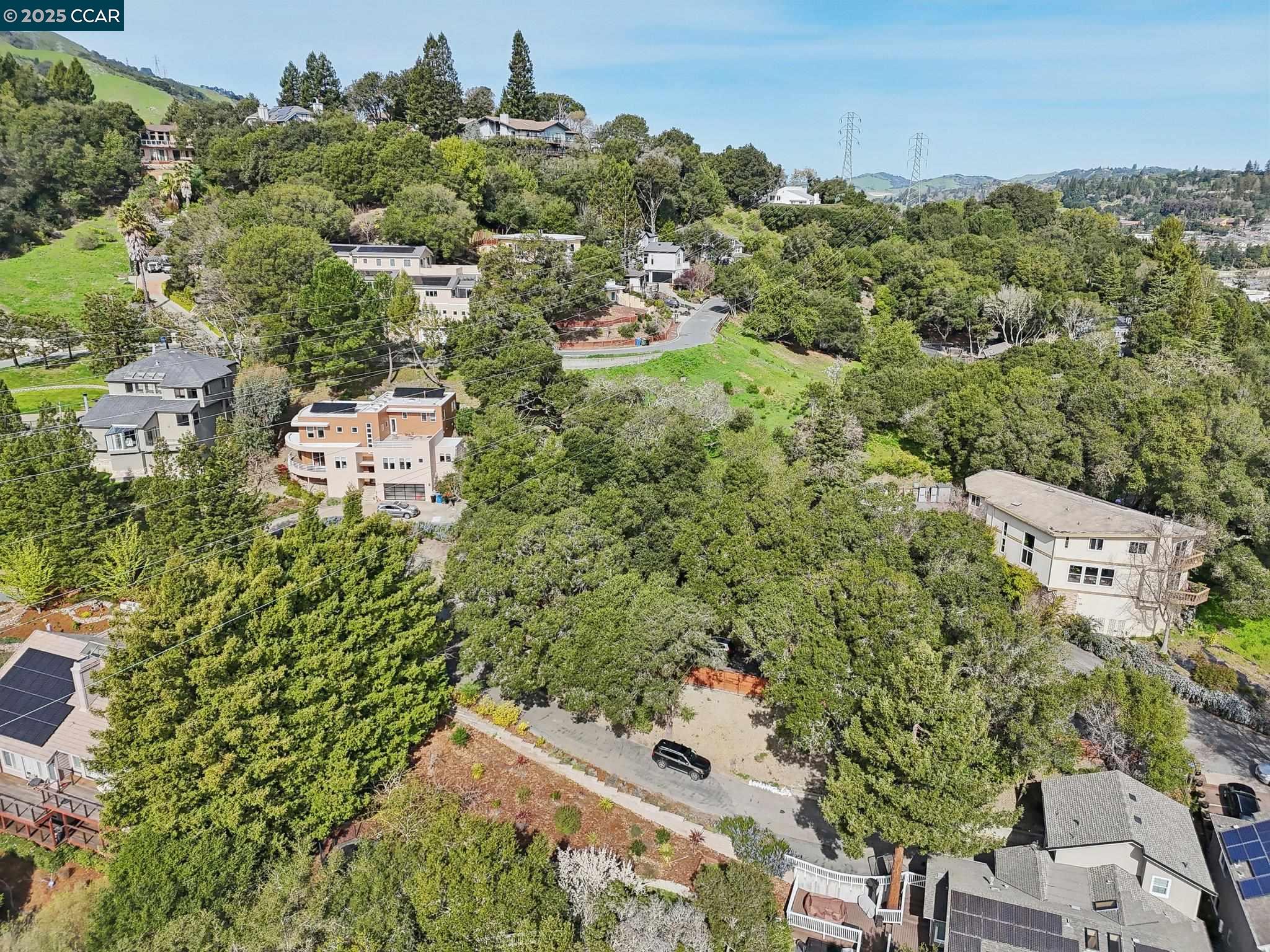 Oak Road Orinda, CA 94563 - Photo 12 of 18 an aerial view of a house with a yard