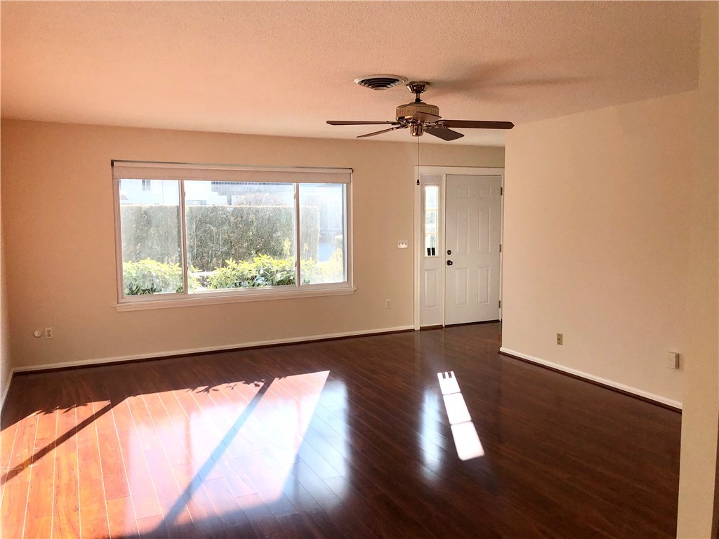 21 Fox Ridge Crescent, Unit 21 Warwick, RI 02886 - Photo 15 of 40 Gallery Image 15