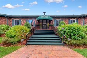 21 Fox Ridge Crescent, Unit 21 Warwick, RI 02886 - Photo 4 of 40 Gallery Image 4