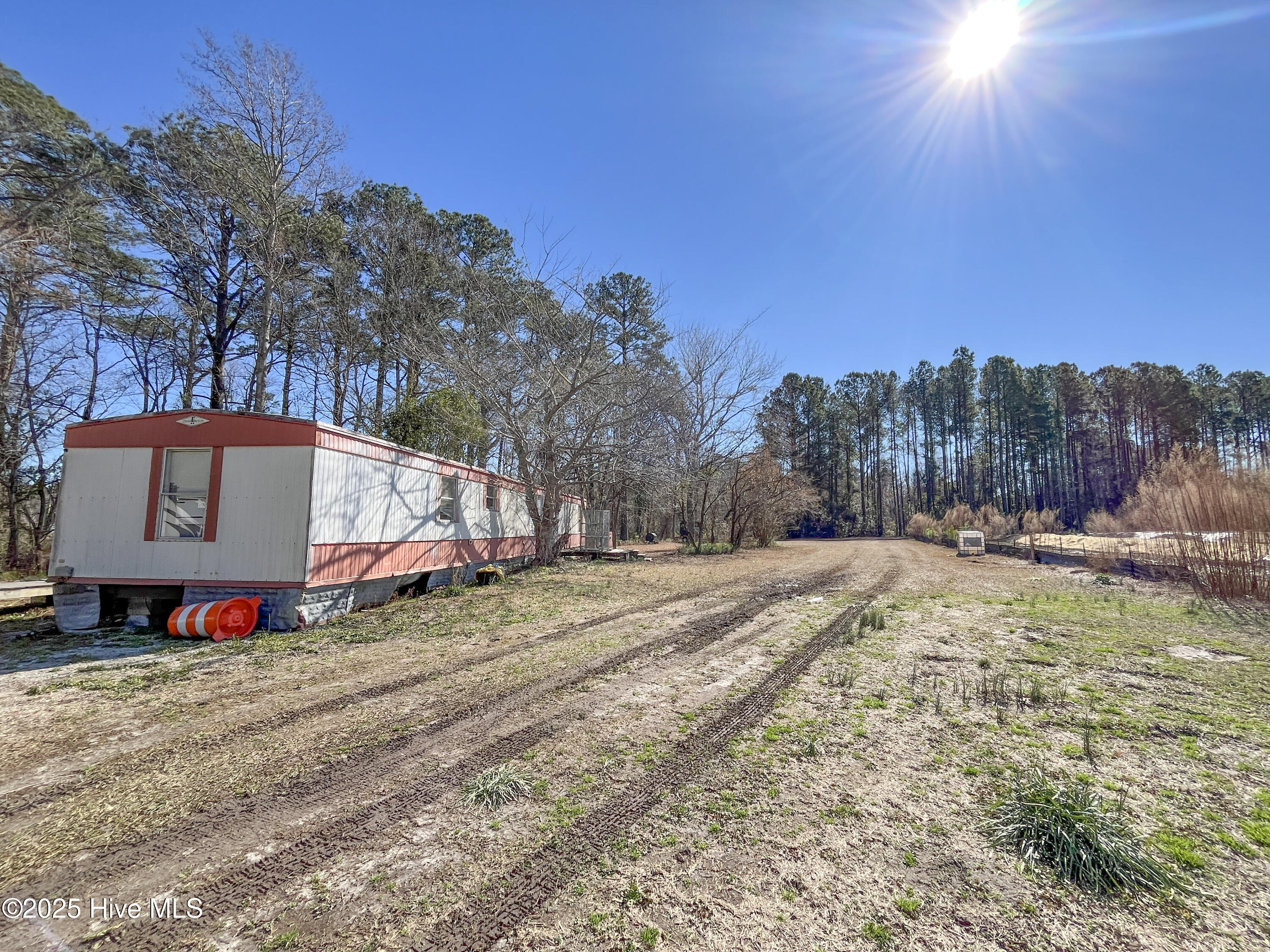 400 Gray Road Havelock, NC 28532 - Photo 11 of 12 44