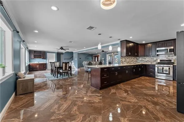 $524,000 | 70 Carolyn Court, Arabi, LA 70032