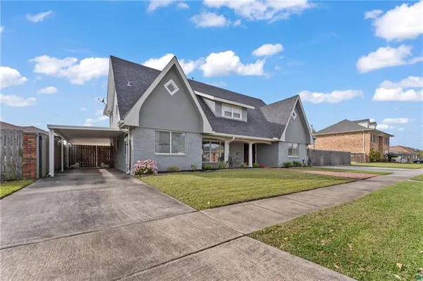 $524,000 | 70 Carolyn Court, Arabi, LA 70032