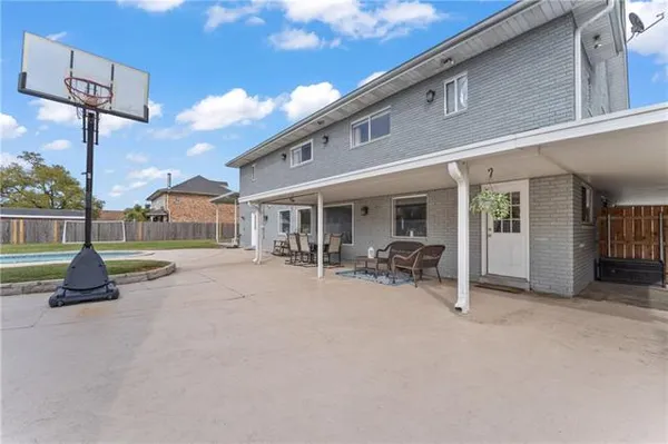 $524,000 | 70 Carolyn Court, Arabi, LA 70032