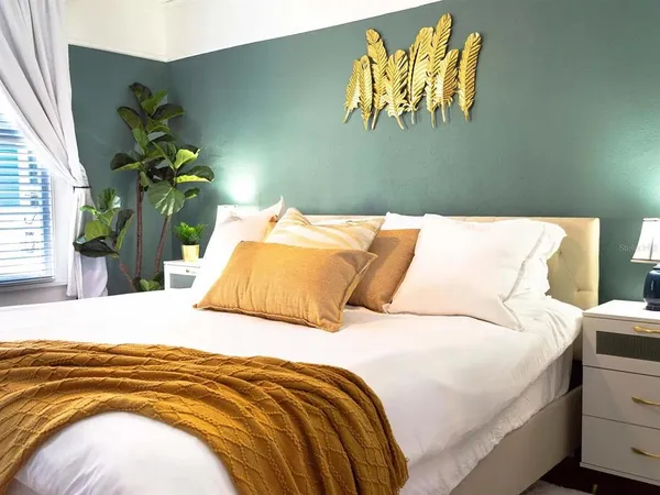 $3,600 | 1013 22nd Avenue North, St. Petersburg, FL 33704