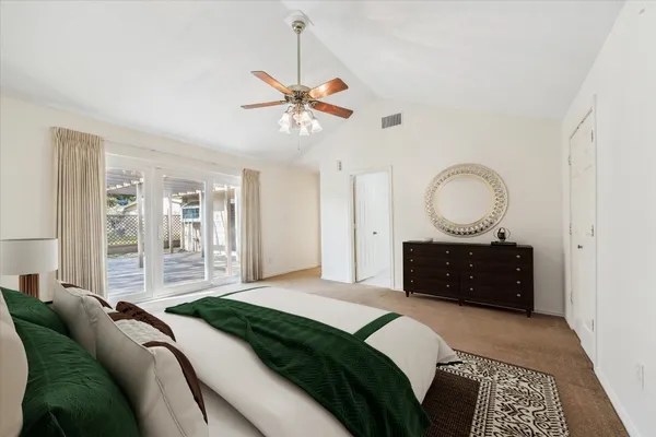 $2,450 | 711 Flower Field Court, Pearland, TX 77584