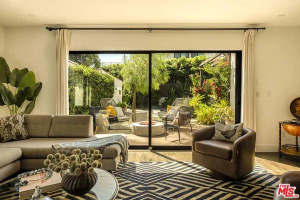 $2,750,000 | 3216 Ettrick Street, Los Angeles, CA 90027