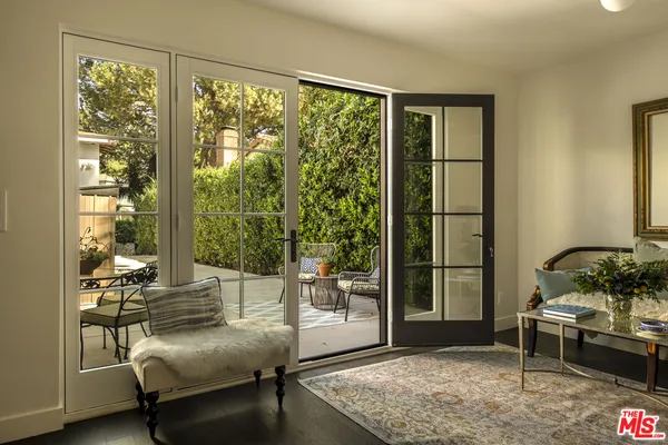 $2,750,000 | 3216 Ettrick Street, Los Angeles, CA 90027