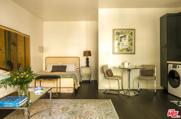 $2,750,000 | 3216 Ettrick Street, Los Angeles, CA 90027