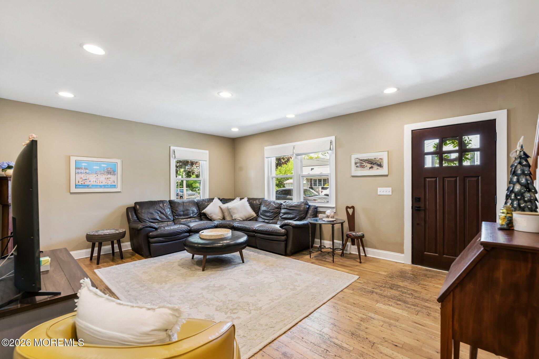 2412 Willow Street Point Pleasant, NJ 08742 - Photo 14 of 46 016