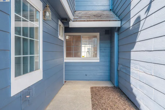 $499,000 | 123 Pelican Loop, Pittsburg, CA 94565