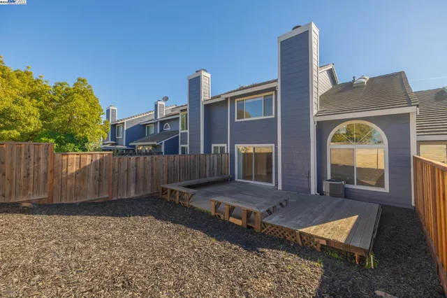 $499,000 | 123 Pelican Loop, Pittsburg, CA 94565