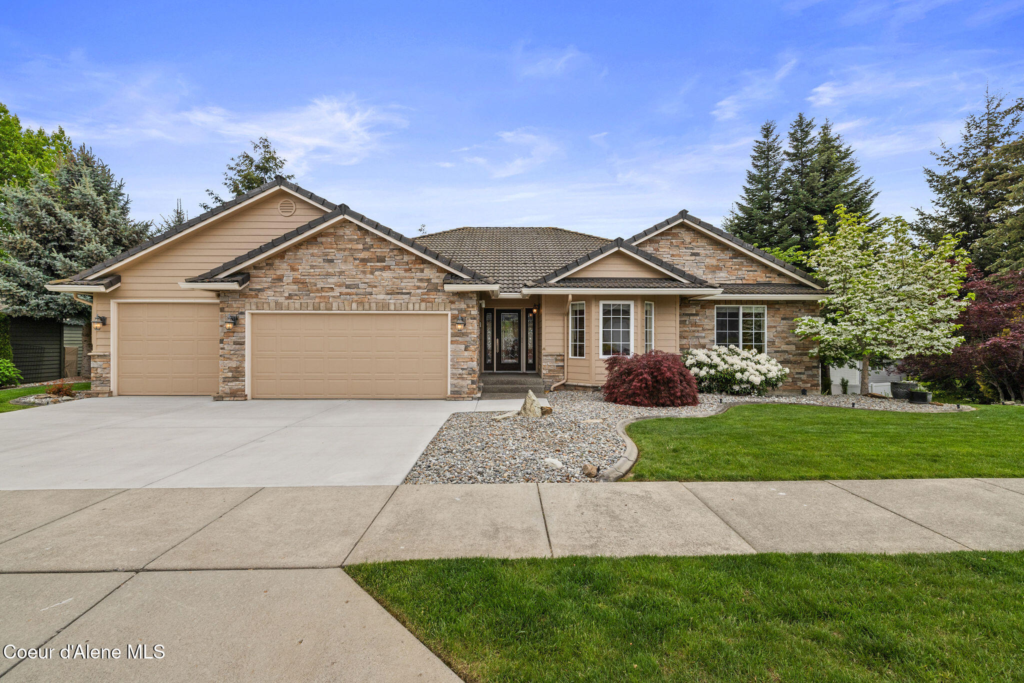 5040 Inverness Drive Post Falls, ID 83854 - Photo 54 of 54 Front Elevation